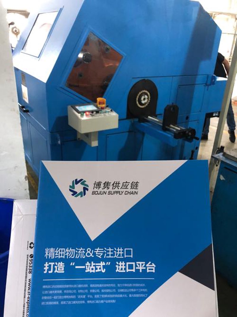 在智能设备和自动化系统中，传感器扮演着至关重要的角色。